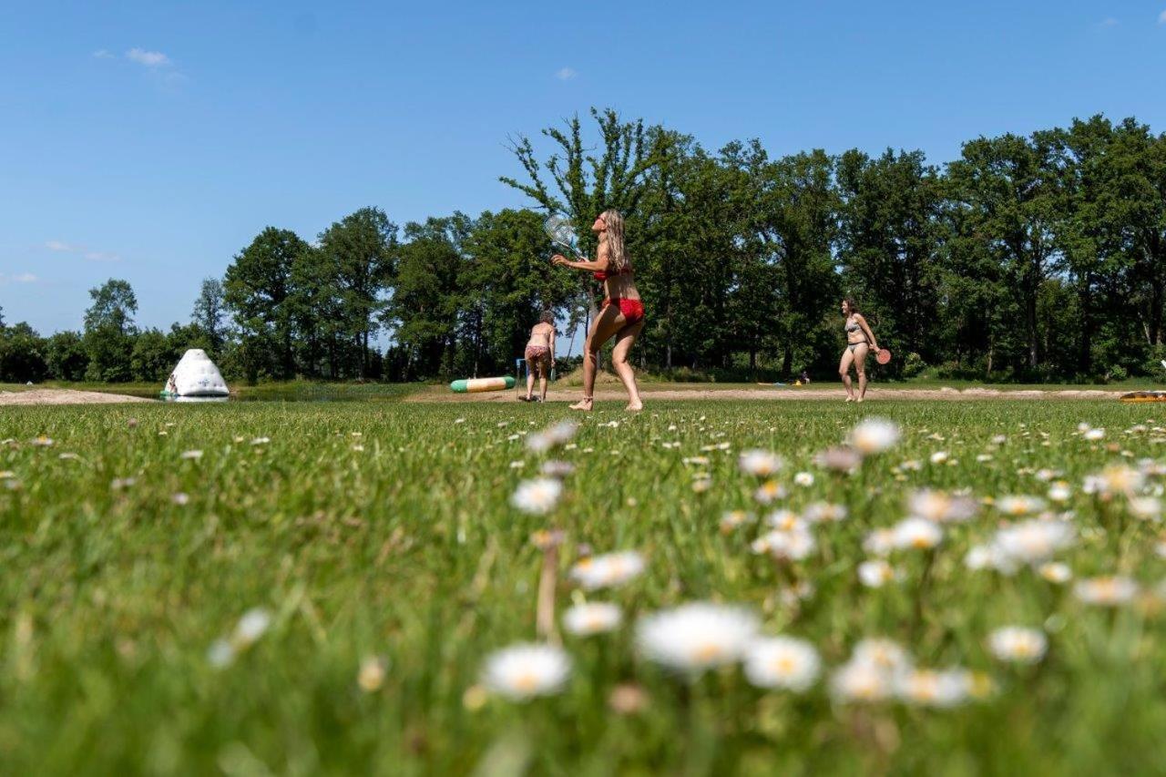 Safari tent at Camping de Rammelbeek Hotel Lattrop Bagian luar foto